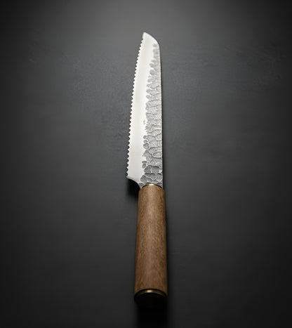 Kami Bread Knife – Kensei Kaizen Couteau à pain • Lame dentelée martelée en acier inoxydable