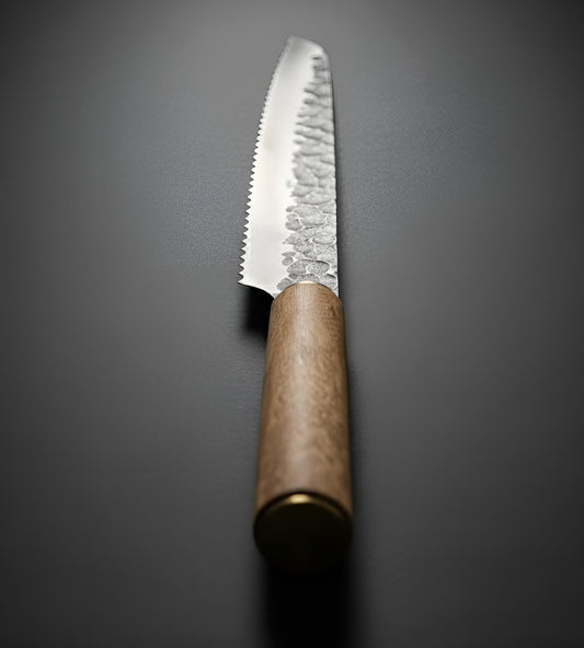 Kami Bread Knife – Kensei Kaizen Couteau à pain • Lame dentelée martelée en acier inoxydable